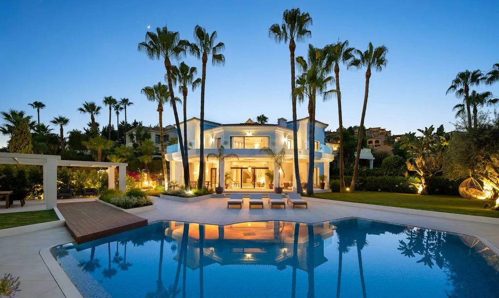 Villa 618m² in Portugal, Oeirash. Priced at 4895000€ rent photo-12