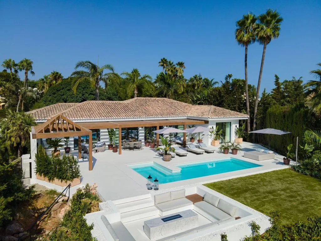 Villa 531m² in Portugal, Oeirash. Priced at 4250000€ rent photo-1