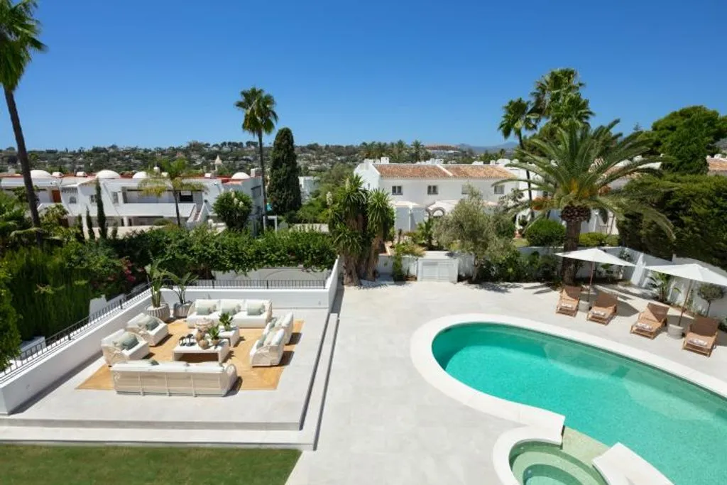 Villa 401m² in Portugal, Oeirash. Priced at 3895000€ rent photo-1