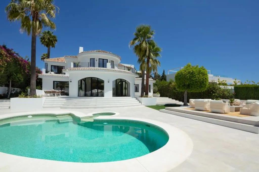 Villa 401m² in Portugal, Oeirash. Priced at 3895000€ rent photo-2