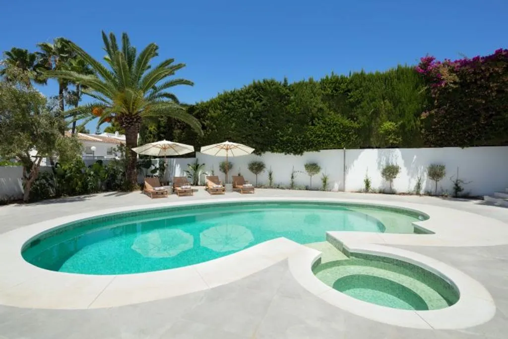 Villa 401m² in Portugal, Oeirash. Priced at 3895000€ rent photo-5