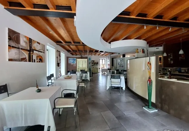 Hotels 866m² in Italy, Portlezza. Priced at 1628549£ rent photo-6
