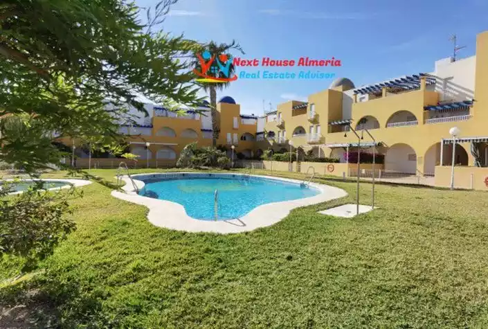 Flat 61m² in Italy, Luino. Priced at 135000€ rent photo-3