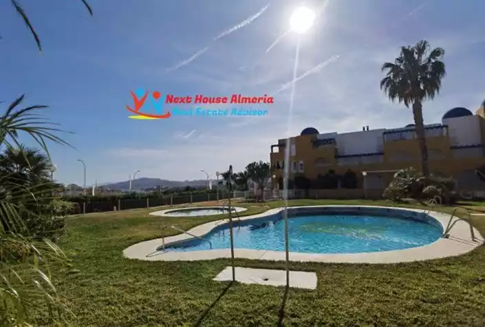 Flat 61m² in Italy, Luino. Priced at 135000€ rent photo-41