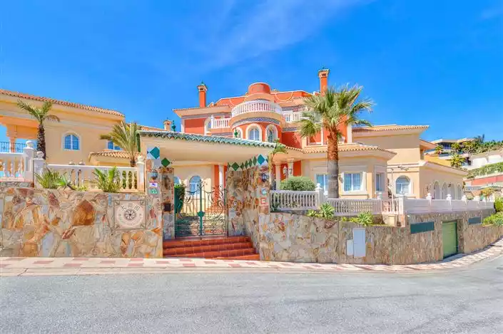 House 215m² in Italy, Cremona. Priced at 4200000€ rent photo-1