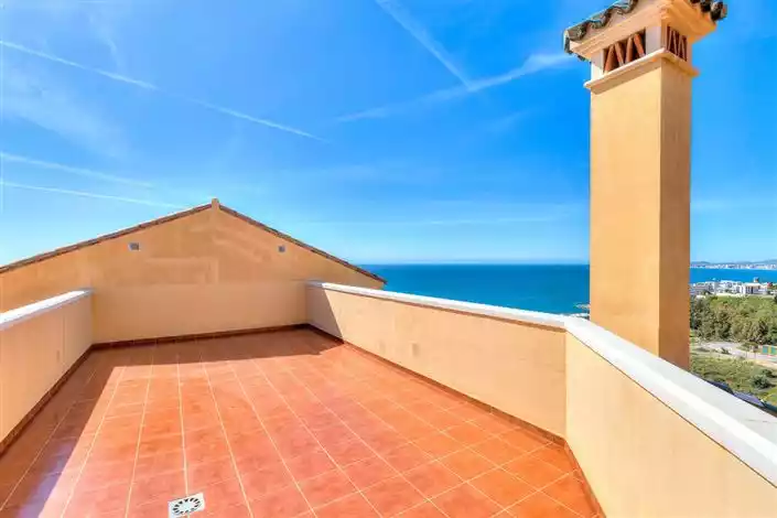 House 215m² in Italy, Cremona. Priced at 4200000€ rent photo-30