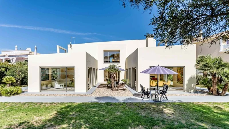 House 249m² in Portugal, Portiman. Priced at 985439£ rent photo-1