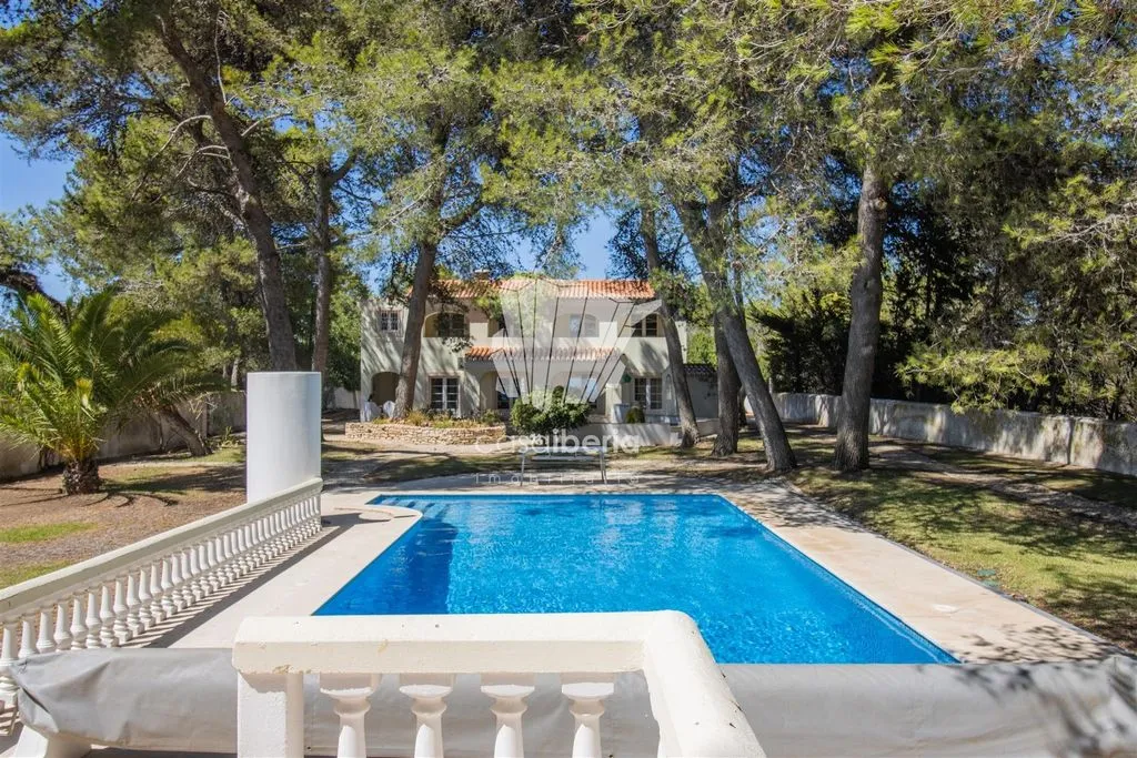 House 165m² in Portugal, Lagoa. Priced at 3800000€ rent photo-2