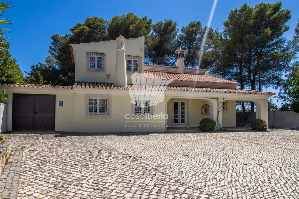 House 165m² in Portugal, Lagoa. Priced at 3800000€ rent photo-5