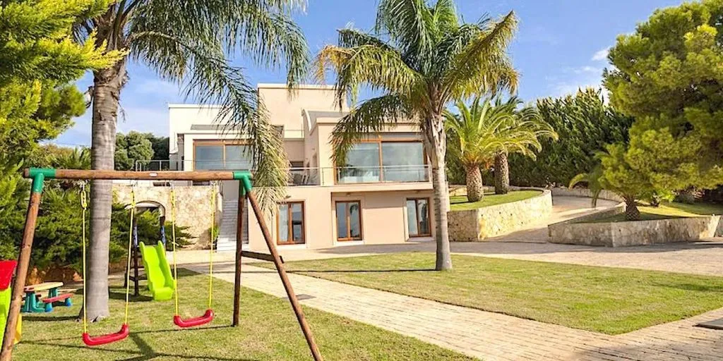 House 440m² in Greece, Chania. Priced at 2200000€ rent photo-1