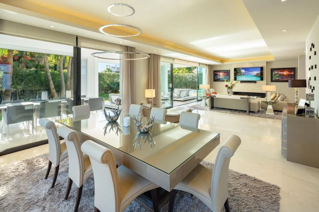Villa 516m² in Portugal, Oeirash. Priced at 4250000€ rent photo-12