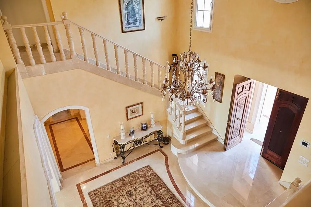 Villa 516m² in Portugal, Oeirash. Priced at 4250000€ rent photo-27