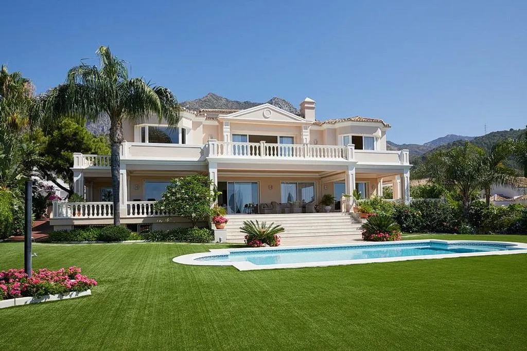 Villa 516m² in Portugal, Oeirash. Priced at 4250000€ rent photo-50