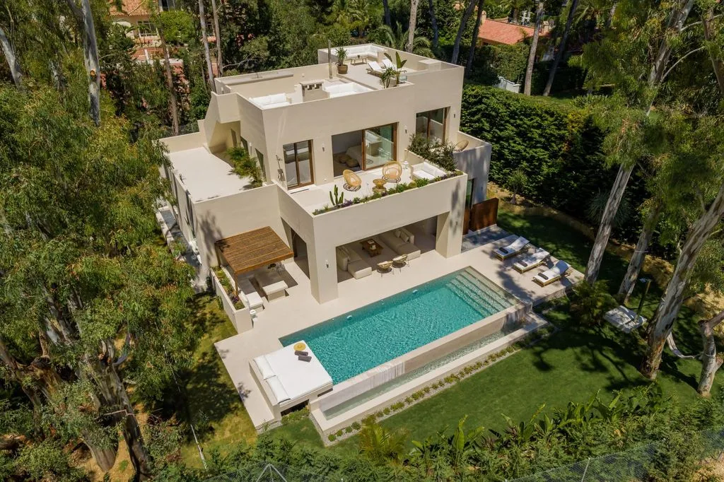 Villa 516m² in Portugal, Oeirash. Priced at 4250000€ rent photo-51