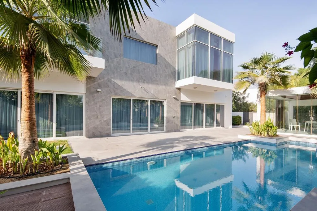 Villa 1025m² in UAE, Dubai. Priced at 349500€ rent photo-23