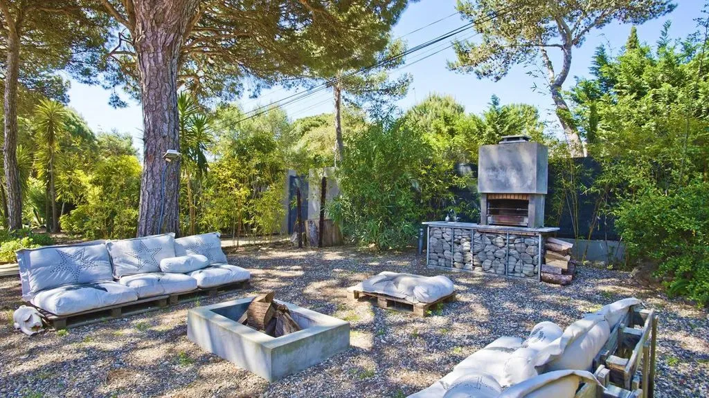 Villa 500m² in Portugal, Cascais. Priced at 25000€ rent photo-5