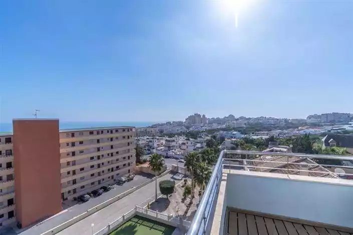 Flat 80m² in Spain, Torrevieja. Priced at 215000€ rent photo-17
