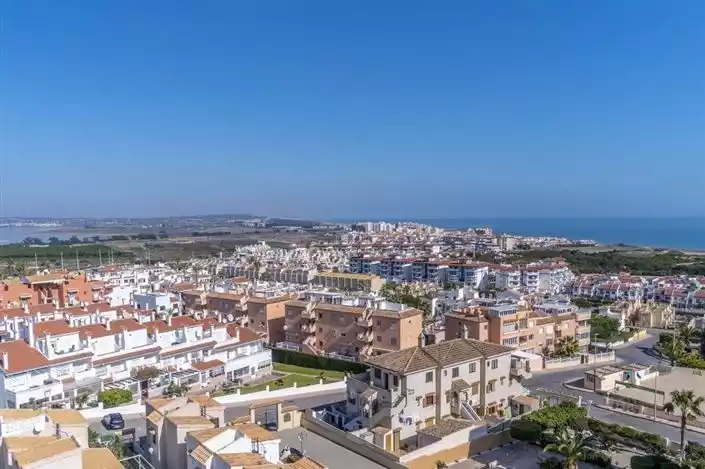 Flat 80m² in Spain, Torrevieja. Priced at 215000€ rent photo-25
