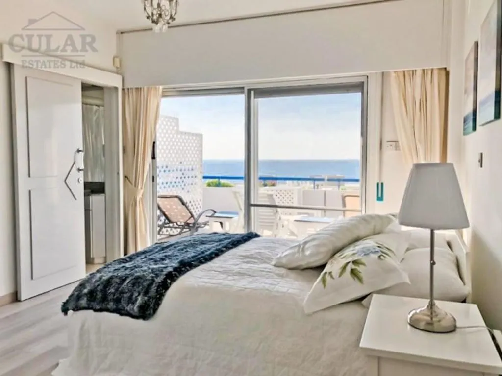 Flat 135m² in Cyprus, Limassol. Priced at 2800€ rent photo-5