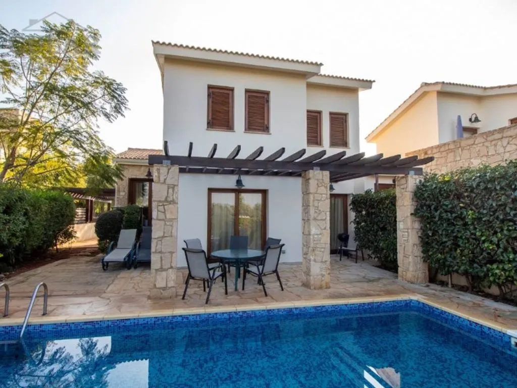 Villa 186m² in Cyprus, Paphos. Priced at 3800€ rent photo-2