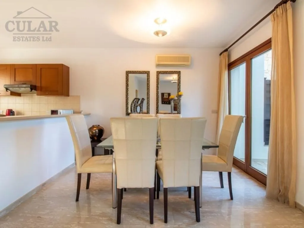 Villa 186m² in Cyprus, Paphos. Priced at 3800€ rent photo-4