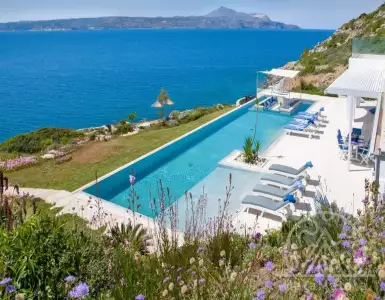 Арендовать villa в Greece 24900€