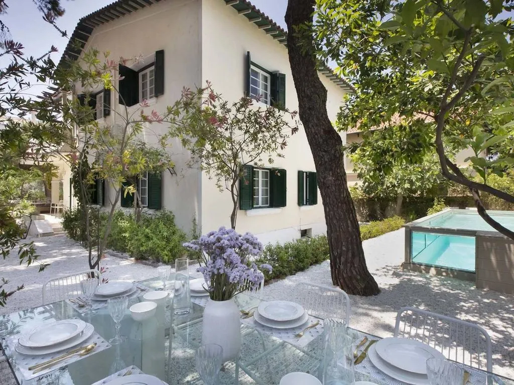 Villa 250m² in Greece, Athens. Priced at 13150€ rent photo-4
