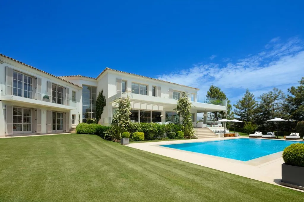 Villa 453m² in Portugal, Oeirash. Priced at 2950000€ rent photo-64