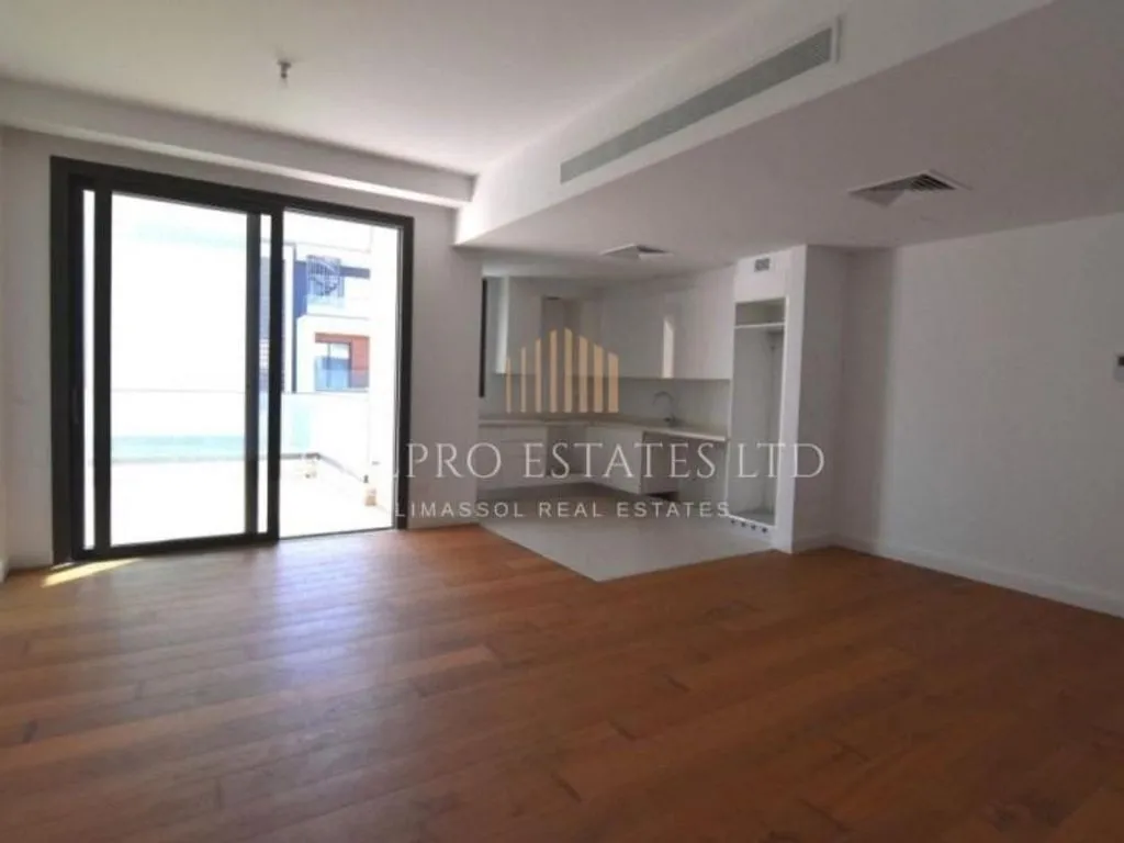 Flat 114m² in Cyprus, Limassol. Priced at 4350€ rent photo-6