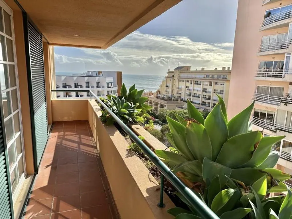Flat 99m² in Portugal, Cascais. Priced at 2500€ rent photo-4
