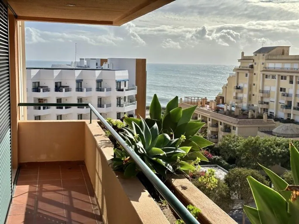 Flat 99m² in Portugal, Cascais. Priced at 2500€ rent photo-6