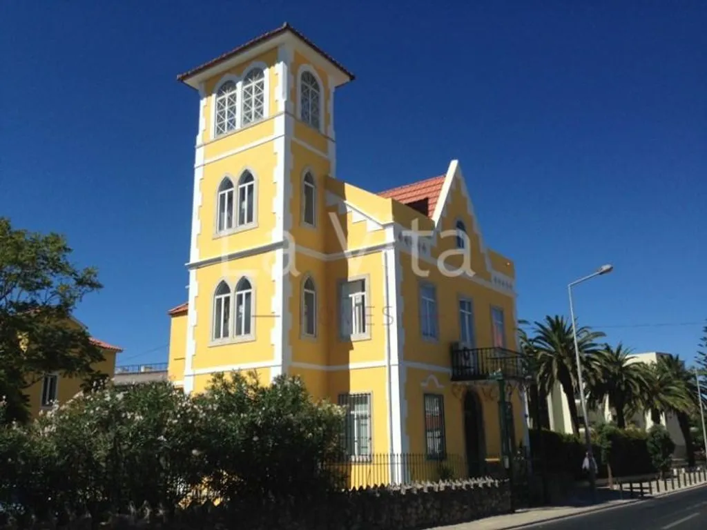 Flat 99m² in Portugal, Cascais. Priced at 2500€ rent photo-12