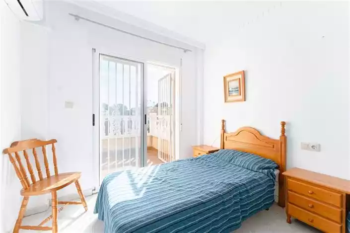 House 93m² in Spain, Williamartin. Priced at 165000€ rent photo-16