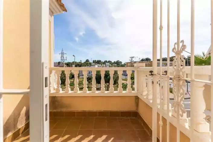 House 93m² in Spain, Williamartin. Priced at 165000€ rent photo-17