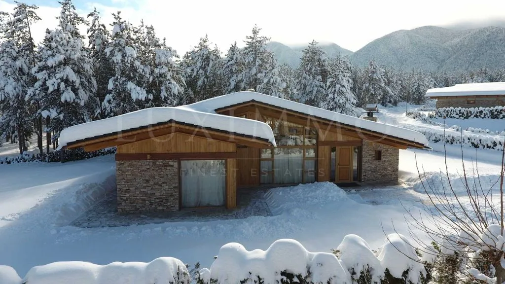 Townhouse 195m² in Bulgaria, Bansko. Priced at 550000€ rent photo-3