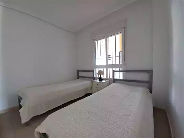 Flat 79m² in USA, Washington. Priced at 124950€ rent photo-12