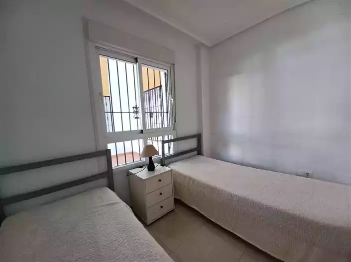 Flat 79m² in USA, Washington. Priced at 124950€ rent photo-13