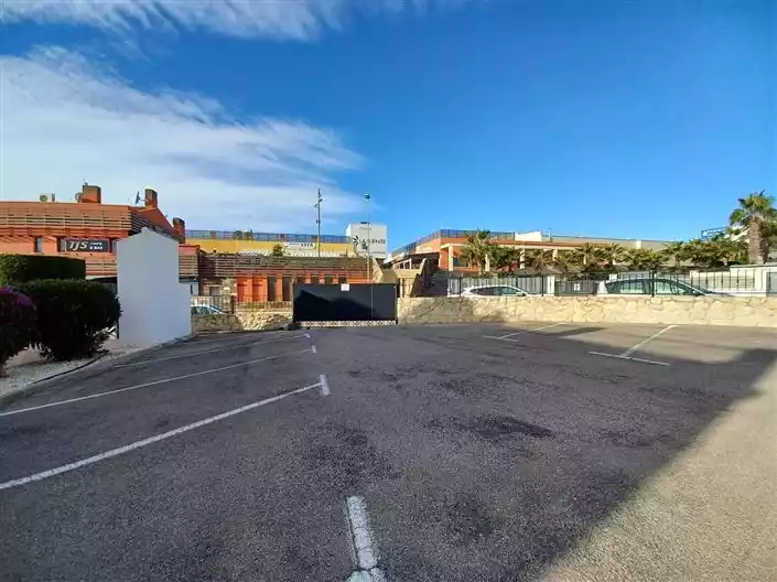 Flat 79m² in USA, Washington. Priced at 124950€ rent photo-19