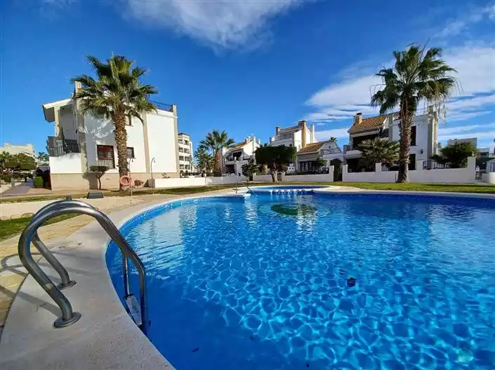 Flat 79m² in USA, Washington. Priced at 124950€ rent photo-20