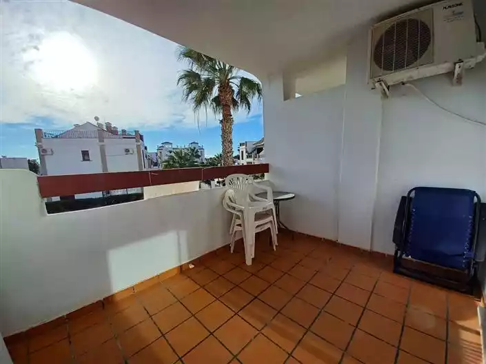 Flat 79m² in USA, Washington. Priced at 124950€ rent photo-3