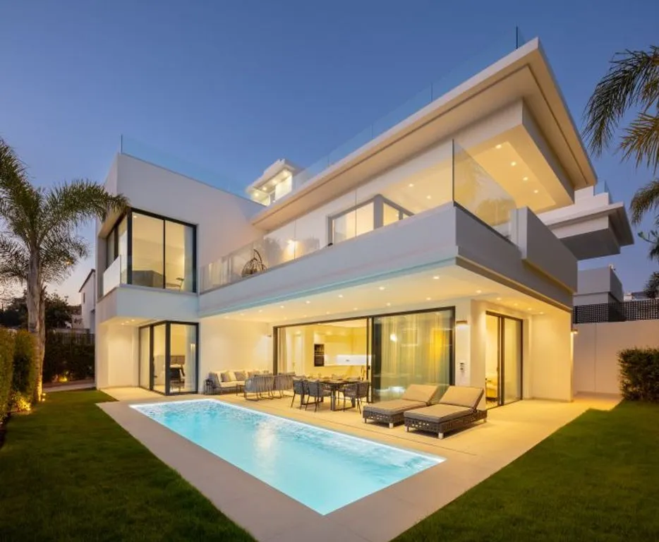 Villa 434m² in Portugal, Oeirash. Priced at 3500000€ rent photo-3