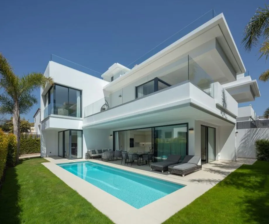 Villa 434m² in Portugal, Oeirash. Priced at 3500000€ rent photo-6
