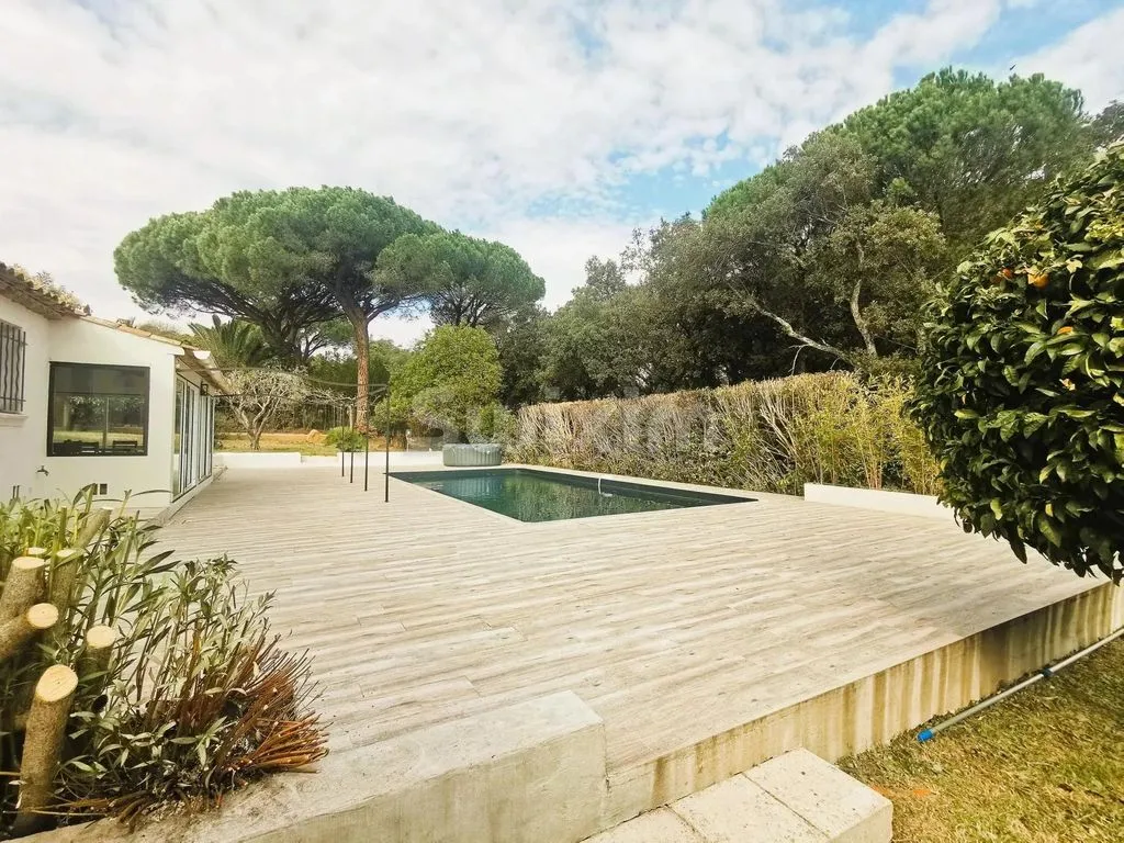 Villa 135m² in France, Gassen. Priced at 1310000€ rent photo-3
