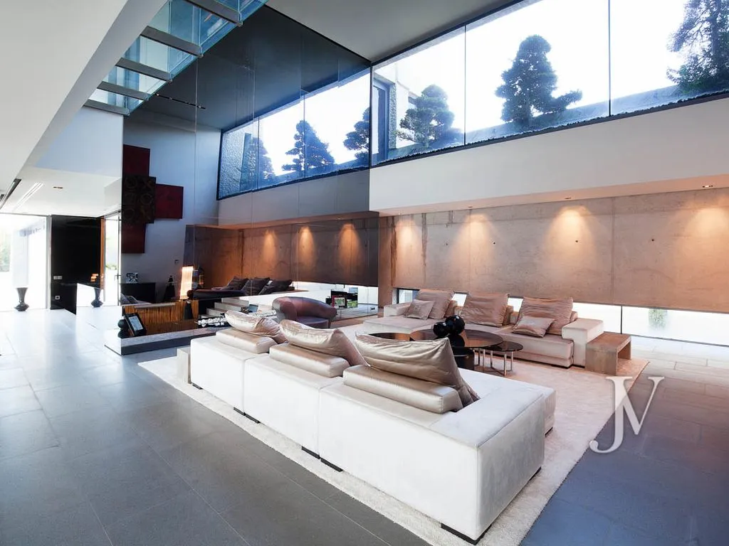 House 1050m² in Portugal, Lisbon. Priced at 5900000€ rent photo-1