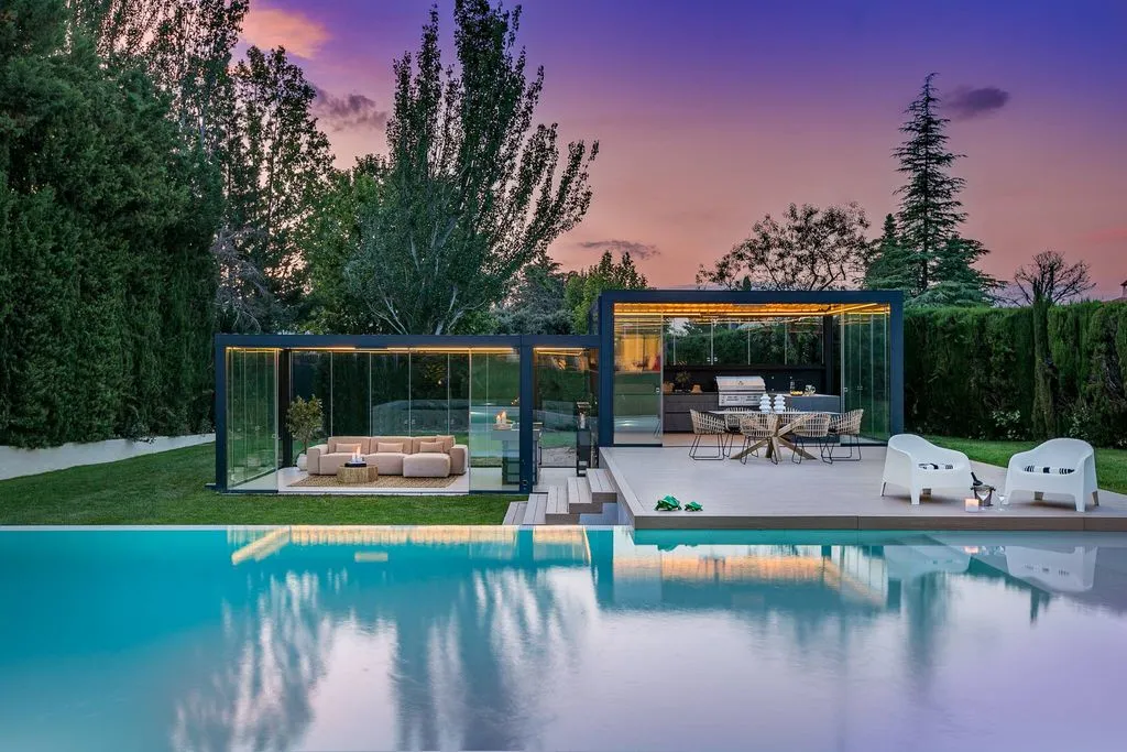 House 1267m² in Spain, Madrid. Priced at 7250000€ rent photo-1