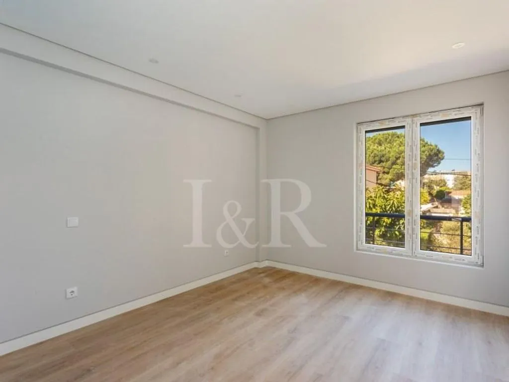 Flat 126m² in Italy, Pietralunga. Priced at 930000€ rent photo-18