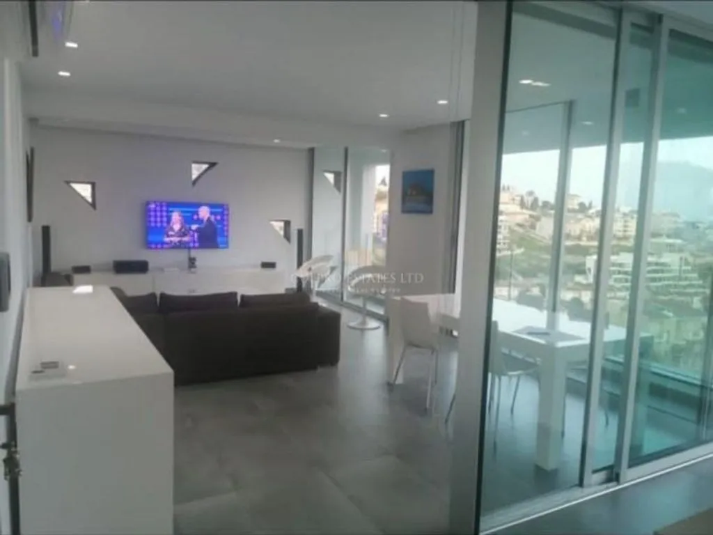 Flat 172m² in Cyprus, Limassol. Priced at 2800€ rent photo-3