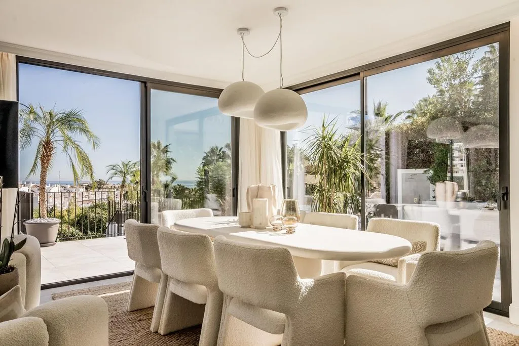 Villa 1190m² in Portugal, Oeirash. Priced at 9500000€ rent photo-16