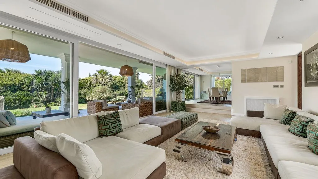 Villa 1190m² in Portugal, Oeirash. Priced at 9500000€ rent photo-28