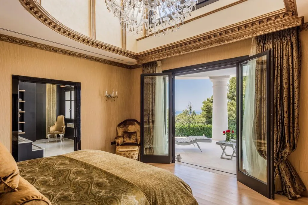 Villa 1190m² in Portugal, Oeirash. Priced at 9500000€ rent photo-35